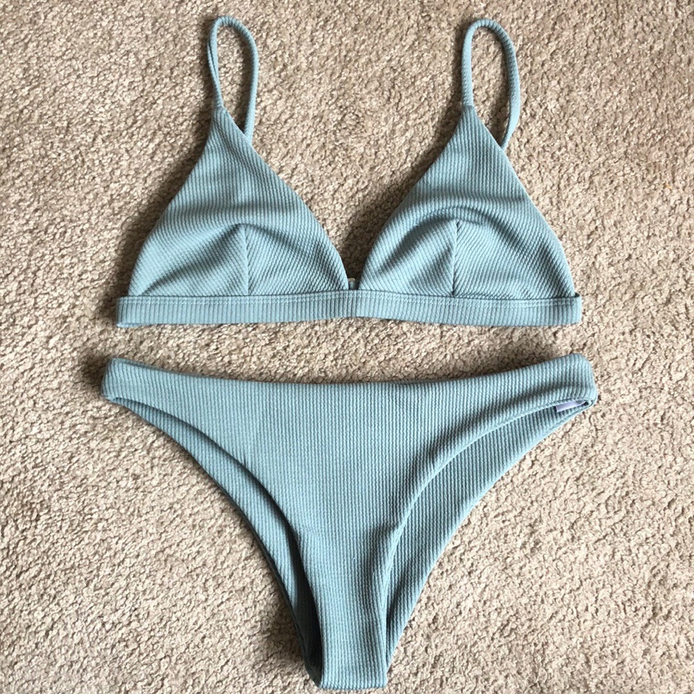 Surf Locos gray bikini. Size medium